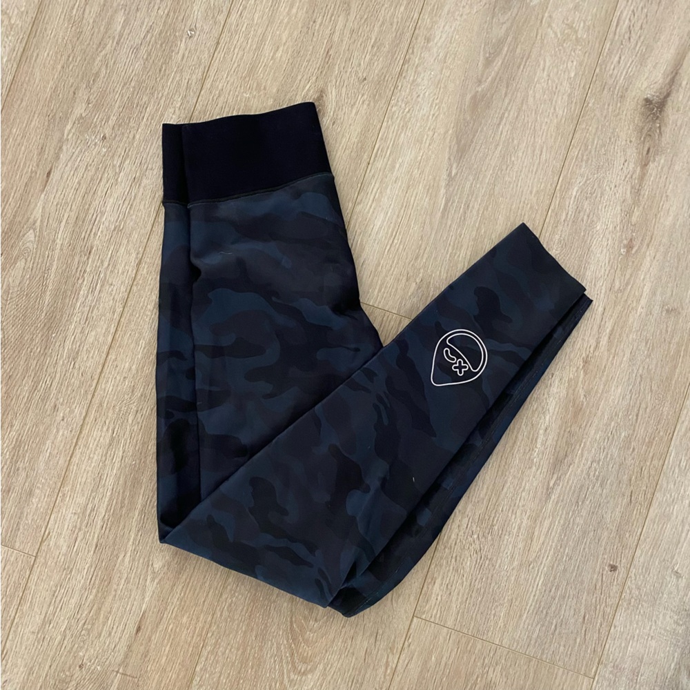 Ultracor Camouflage Leggings with Rumble Boxing Logo